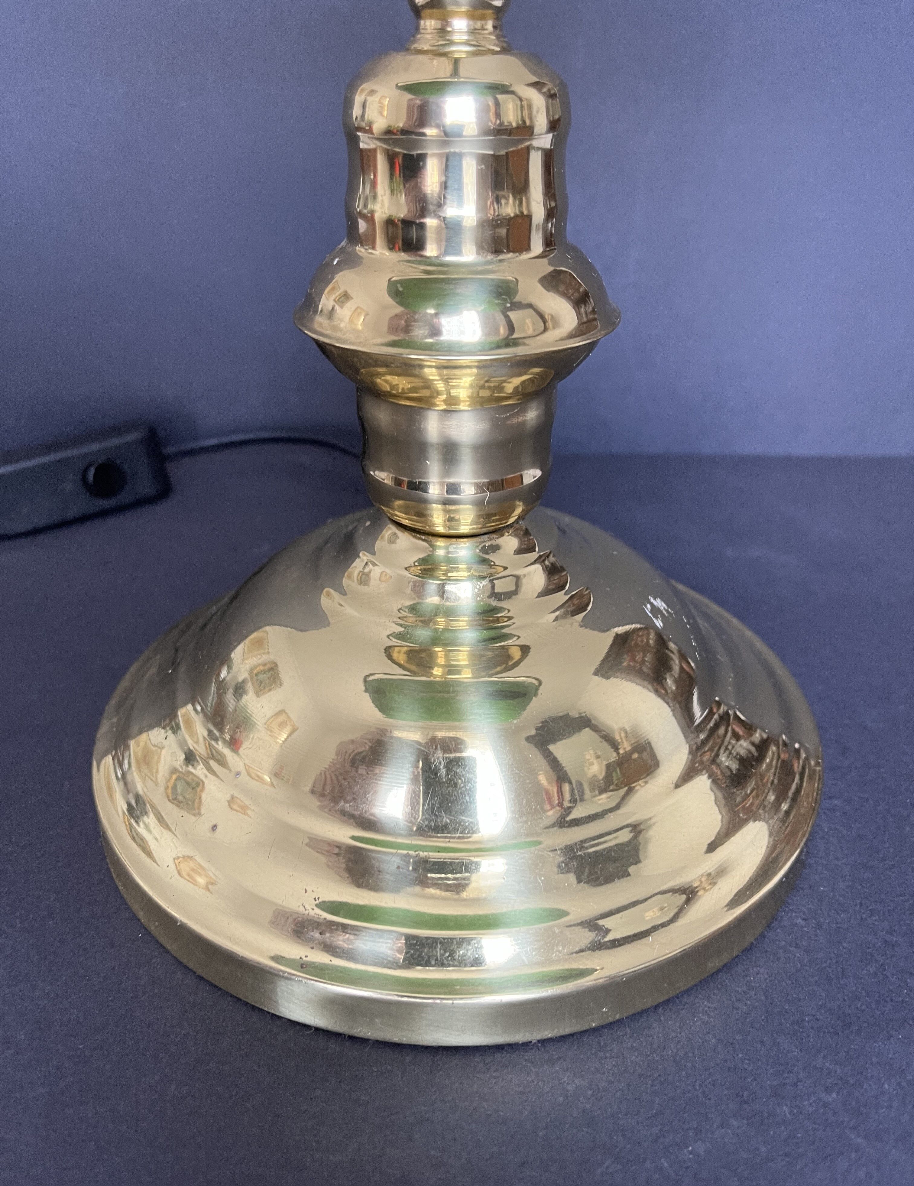 Banker's lamp