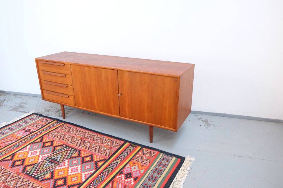 Buffet WK in teak, retro vintage style from the 60s-70s.