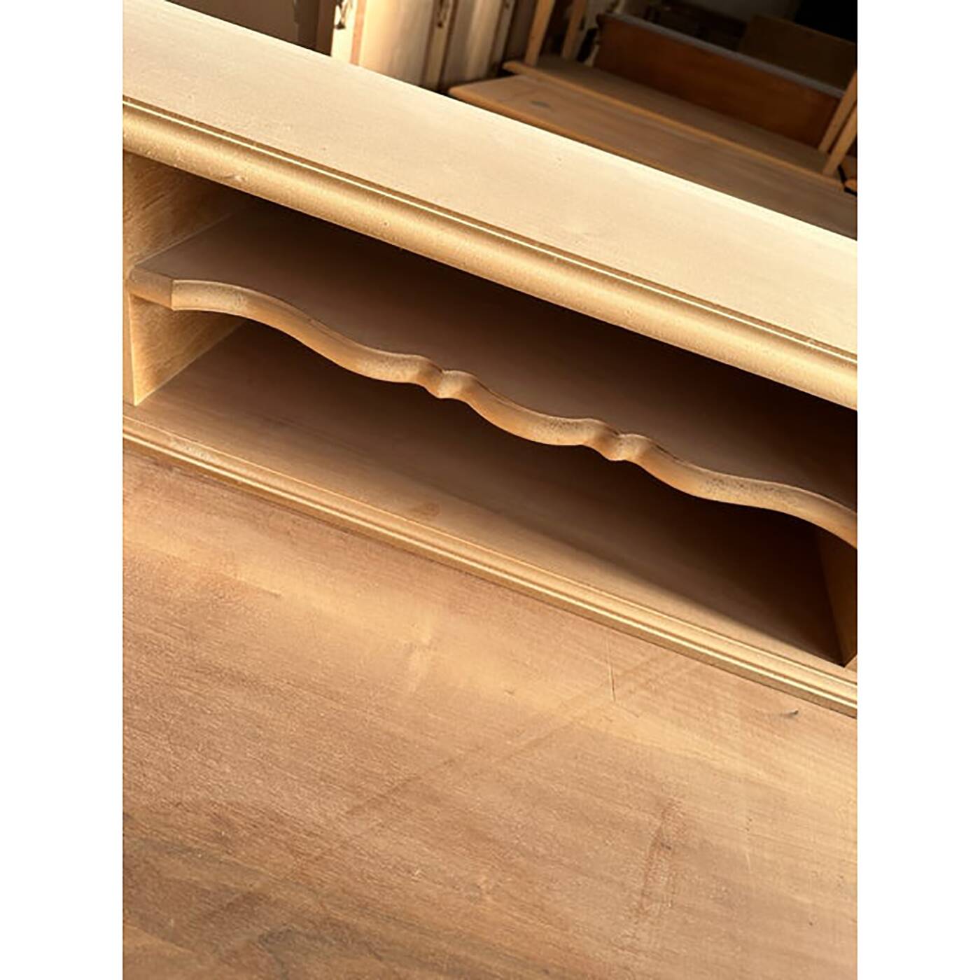 Empire Style 800 Natural Wood Desk in Walnut and Maple