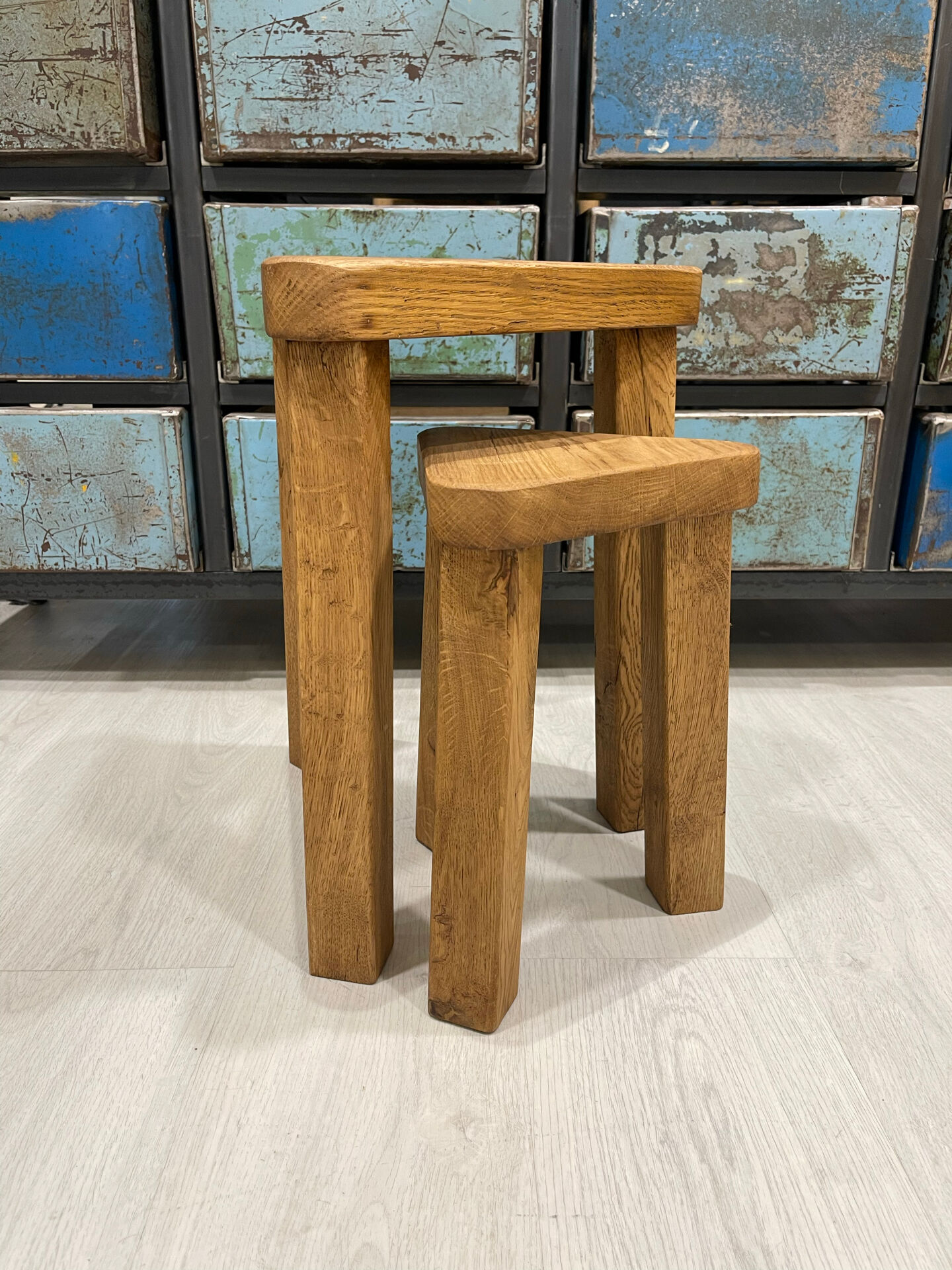 Paire de tables d’appoints vers 1950