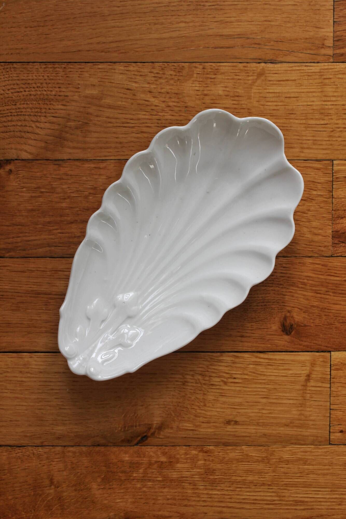 Ravier shell in old porcelain late nineteenth century