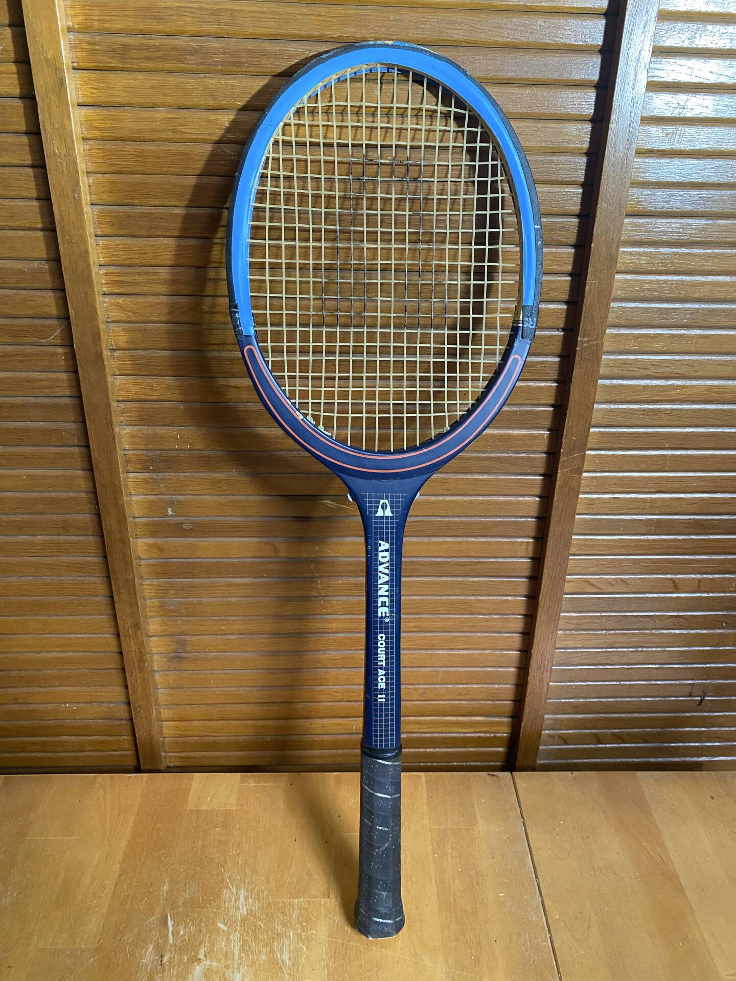 Vintage tennis racket courrier advance court ace 2 wood cover