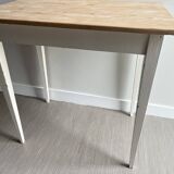 White patinated wooden table