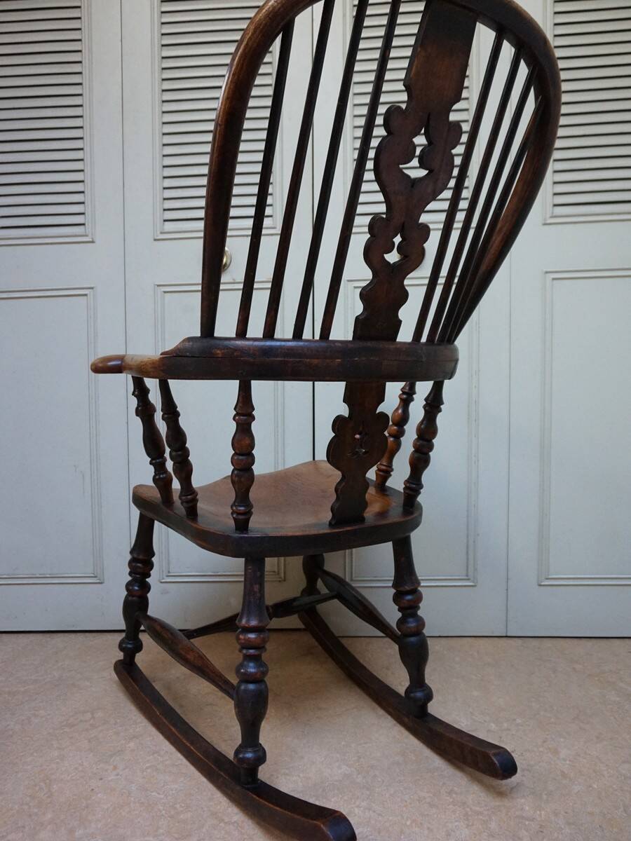 Chaise à Bascule Windsor Antique du 19ème Siècle