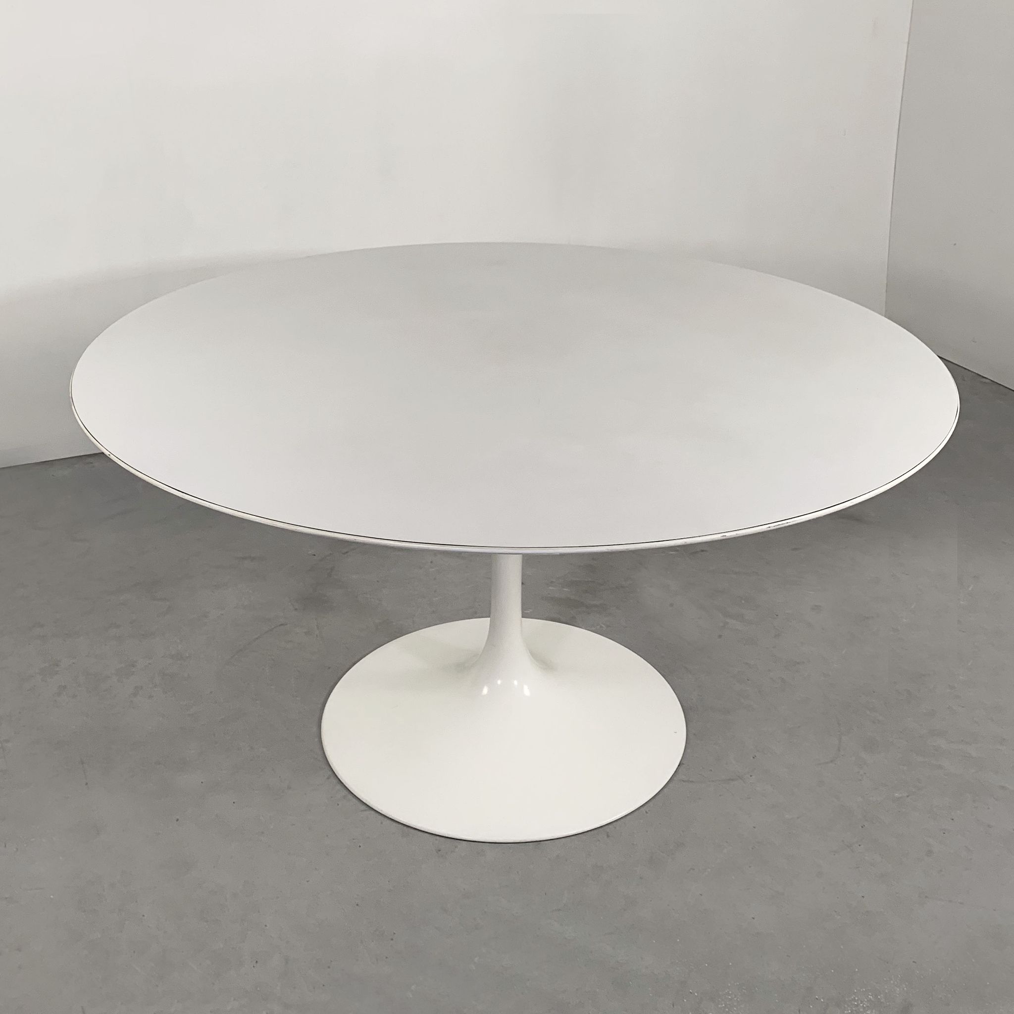 Table laminée Tulip 140 cm par Eero Saarinen pour Knoll, 1960