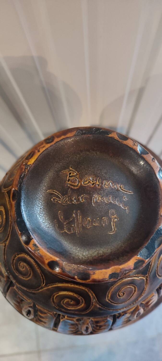 Bessone incised ceramics in Vallauris