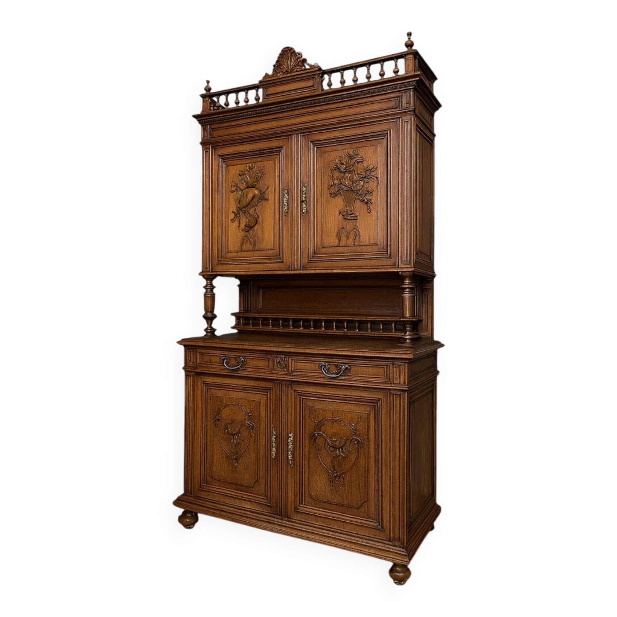 Buffet Style Louis XVI En Noyer Sculpté