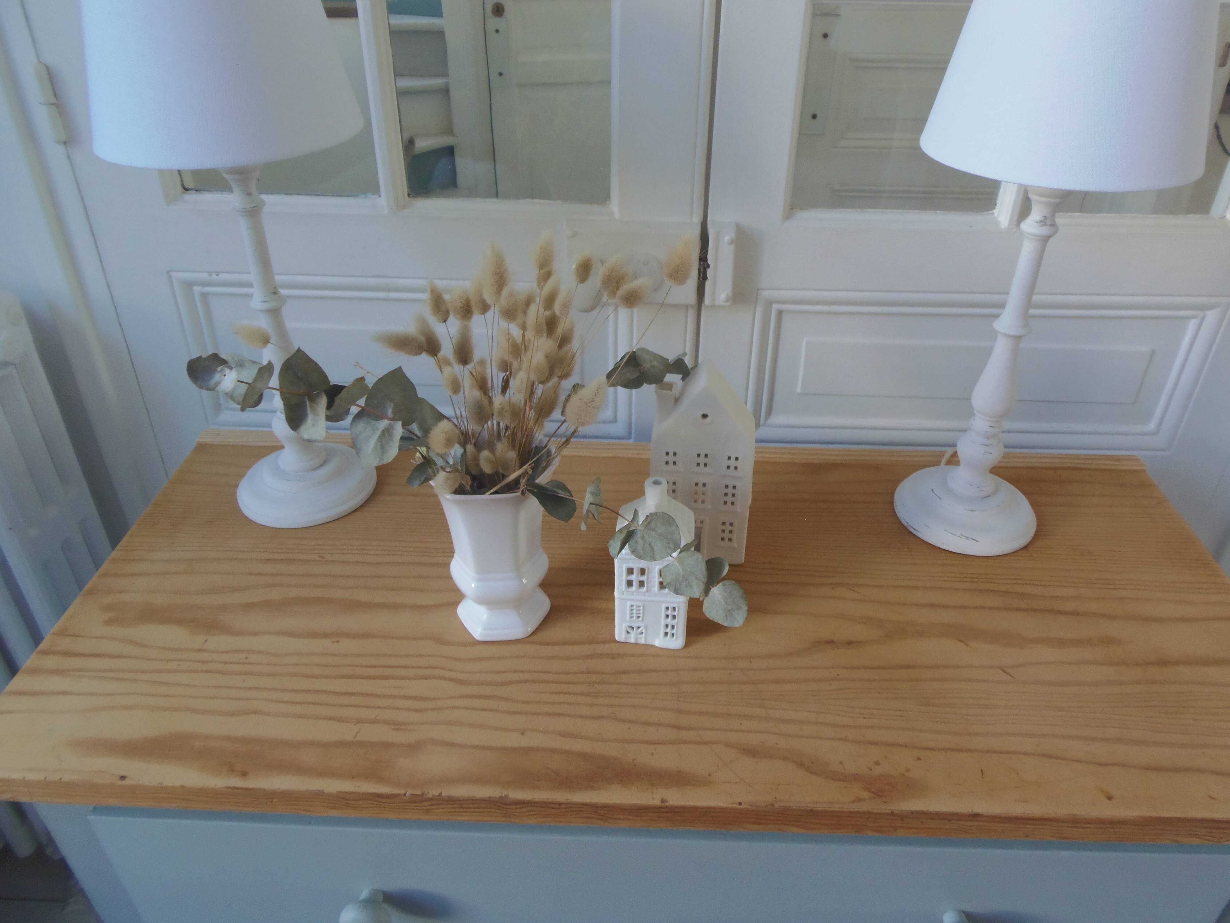 Re-enchanted chest of drawers in verdigris, wooden top protected by varnish. 3 t furniture