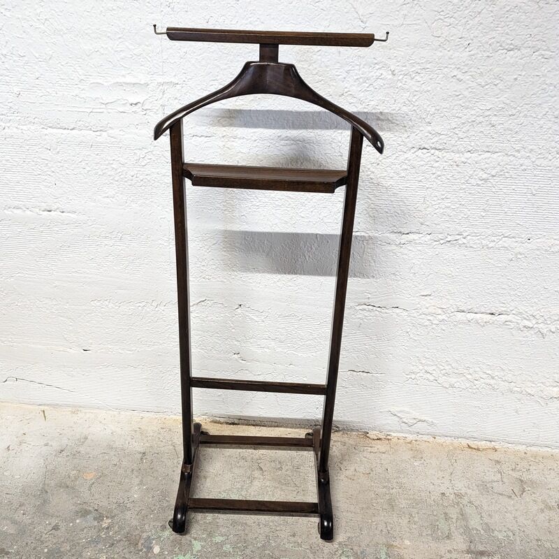 Vintage valet