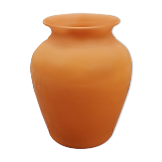Ceramic vase