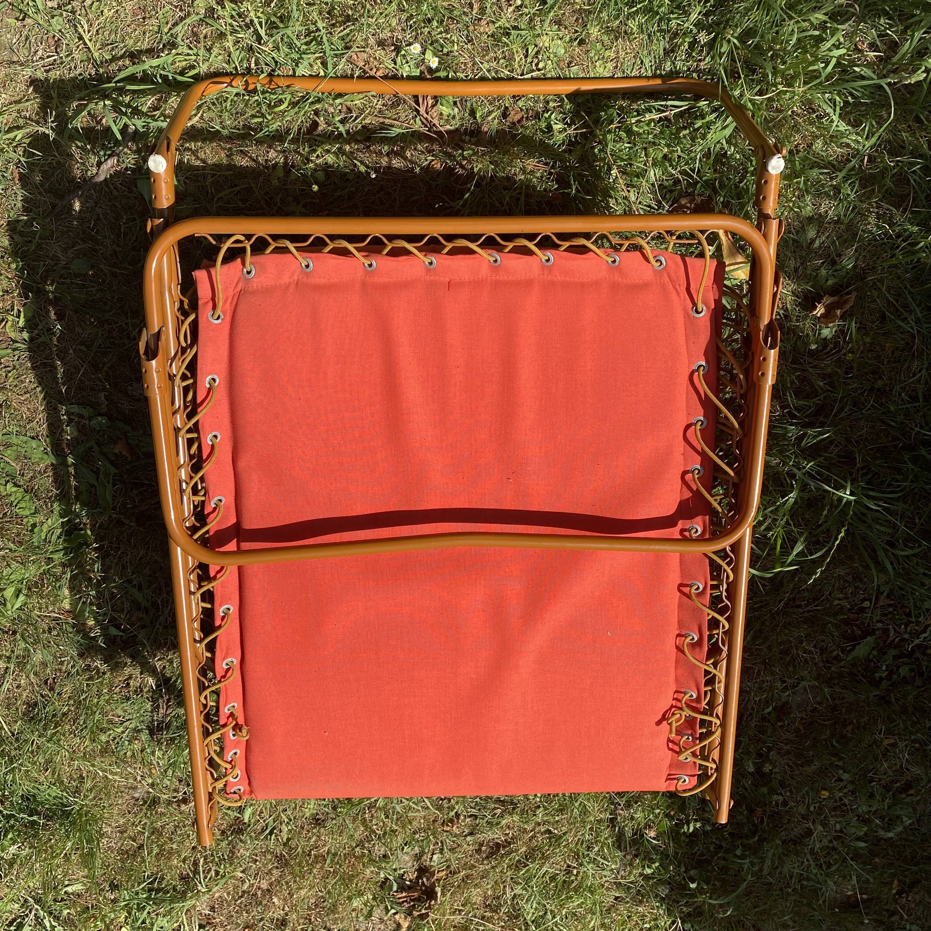Vintage and new 70s sun lounger