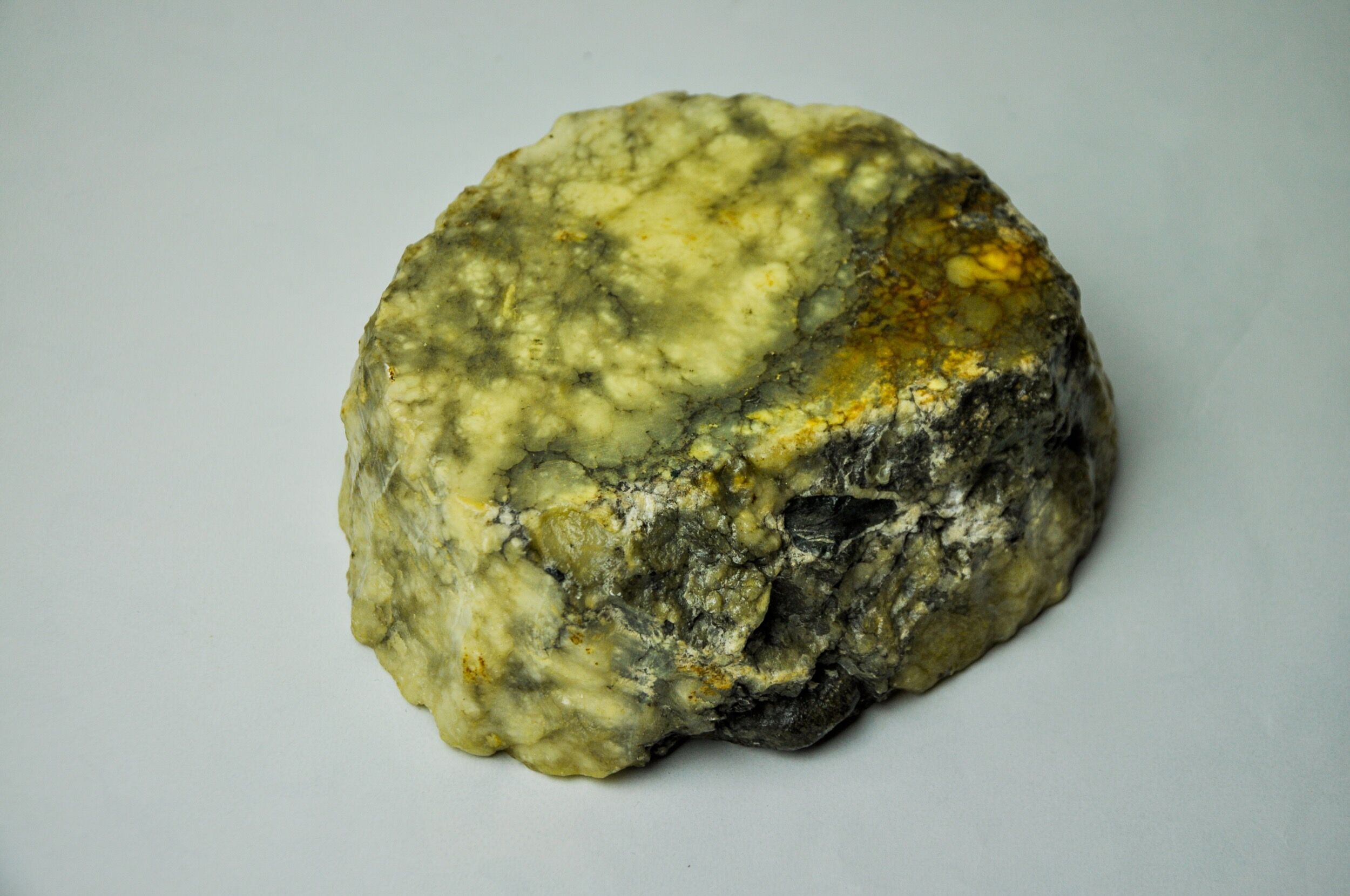 Yellow alabaster ashtray by Romano Bianchi, Italy, 1970