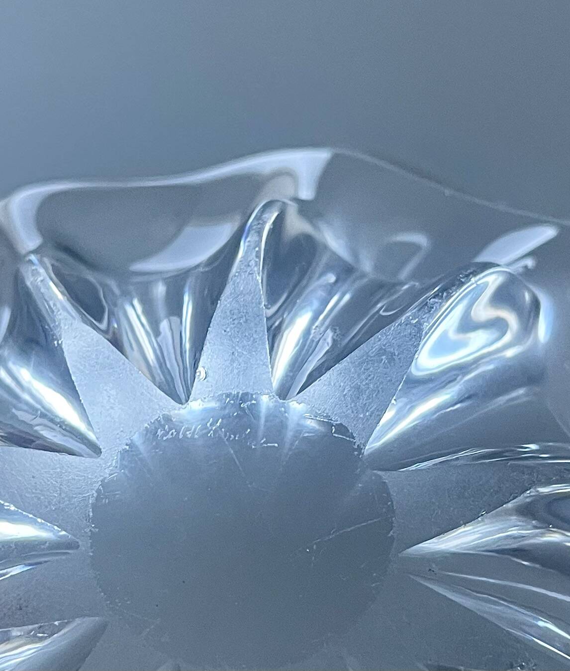 Crystal catchall by St Lambert