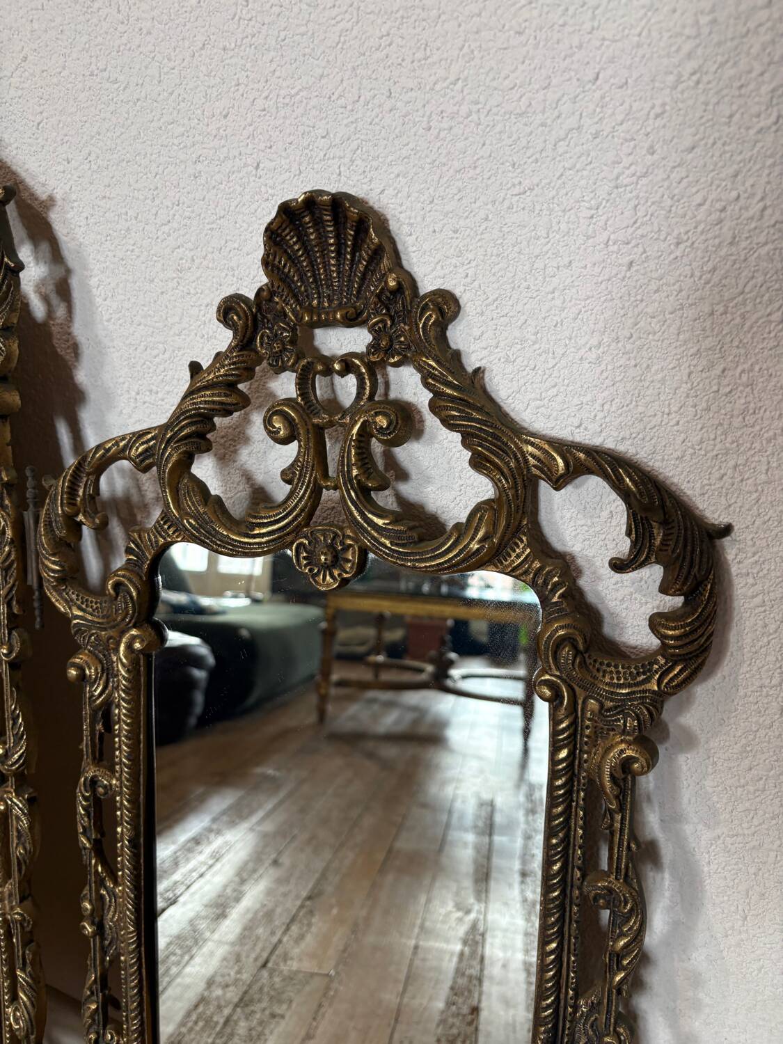 Triptyque Miroir Baroque/Rococo en laiton Doré, vers 1950 -M