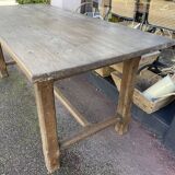 Farm table