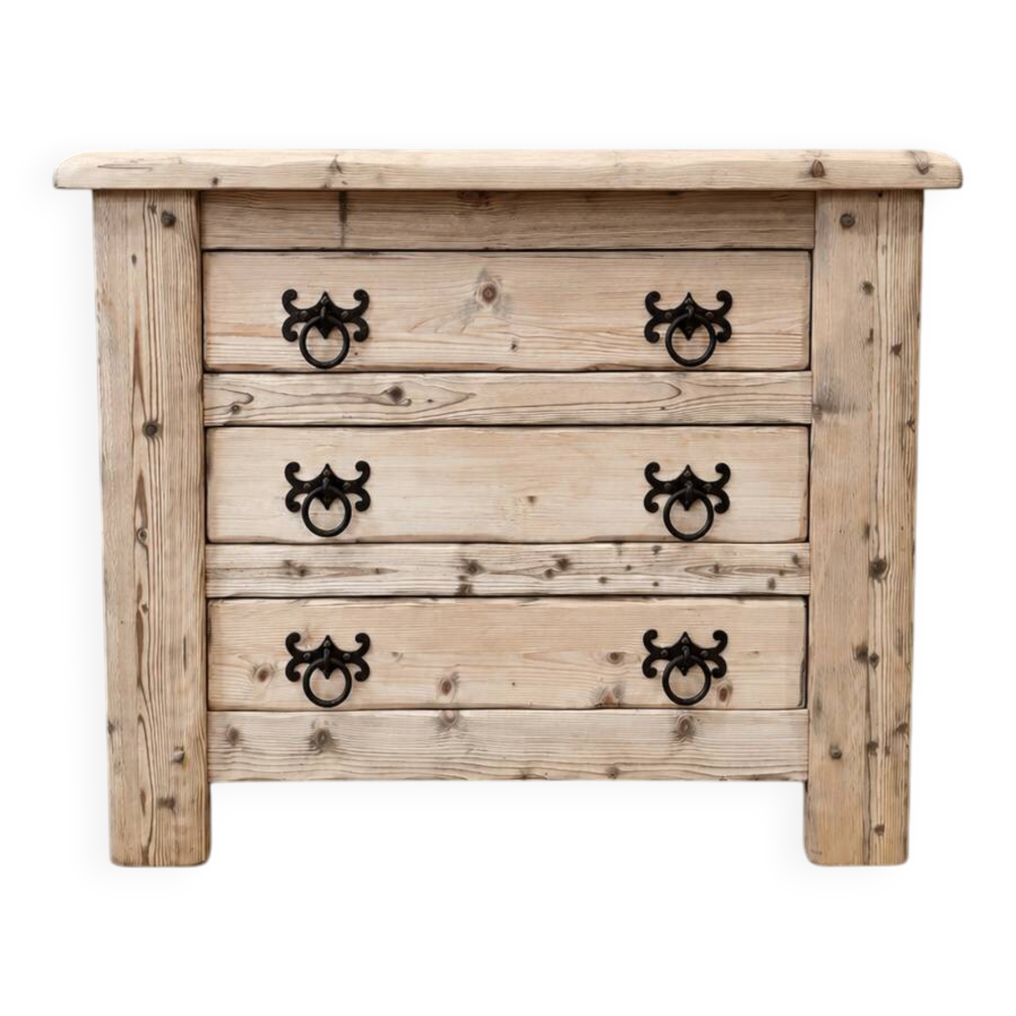 Commode en pin massif