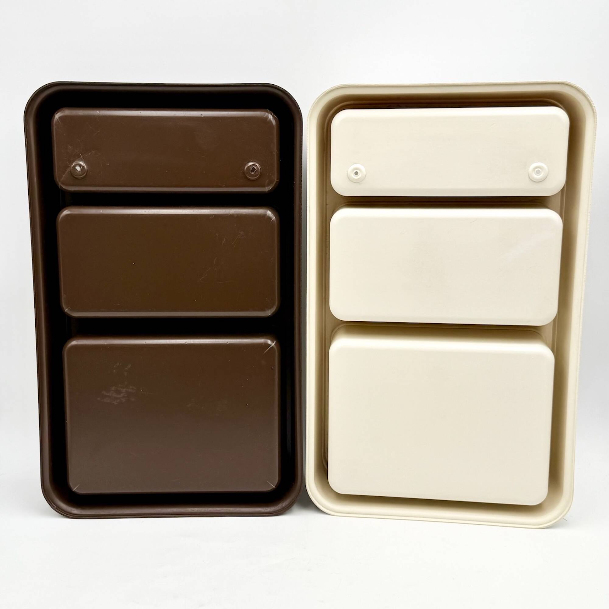 Étagères murales Plastra, design français des années 70