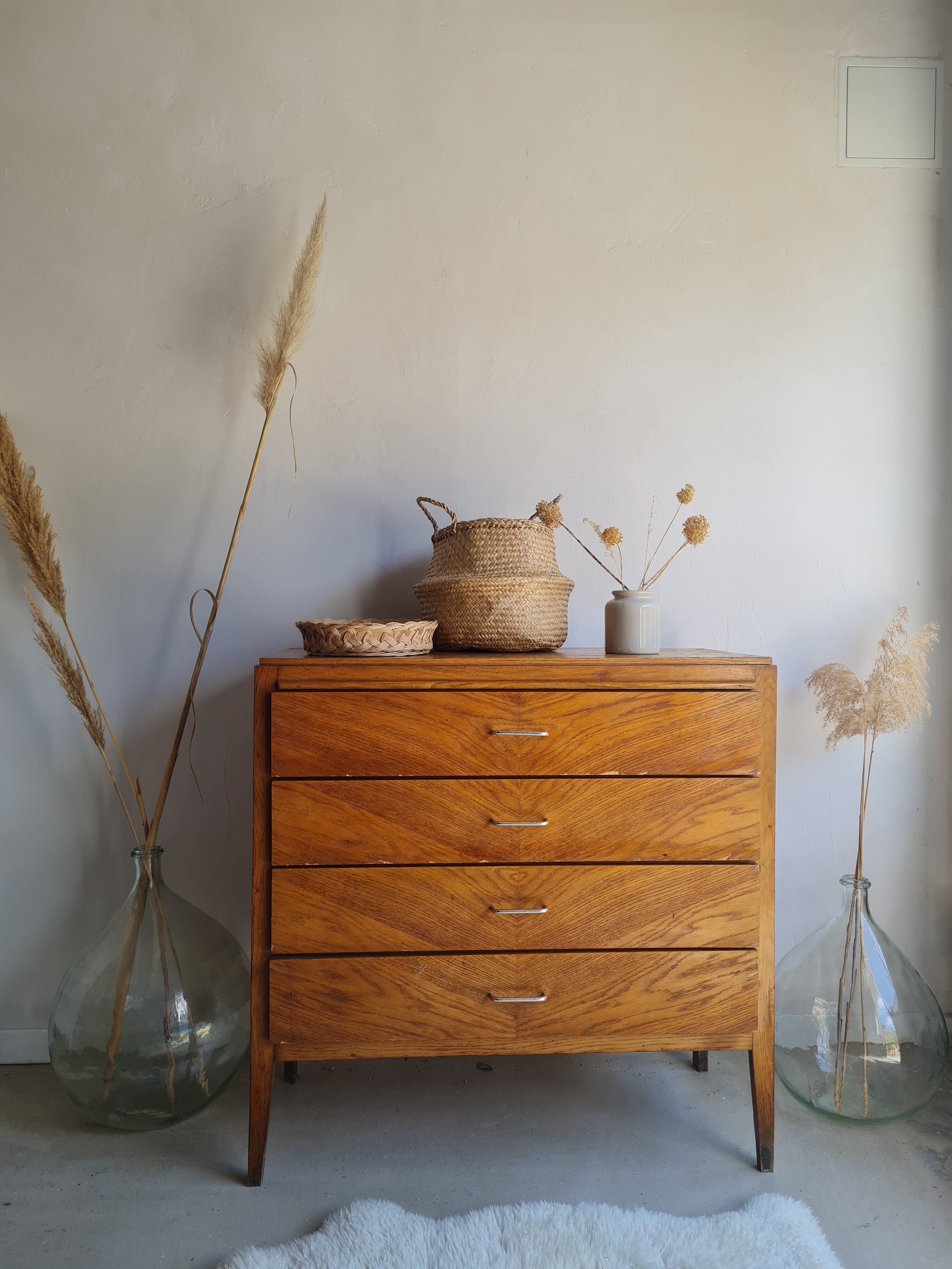 60s dresser - 4 drawers