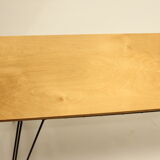 Table basse en bois et en métal
