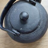 Théière en fonte