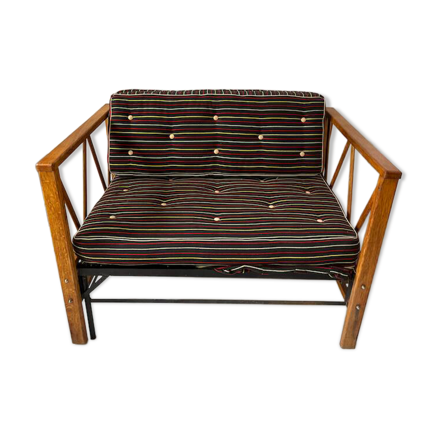 Two-seater bench convertible into a single bed.