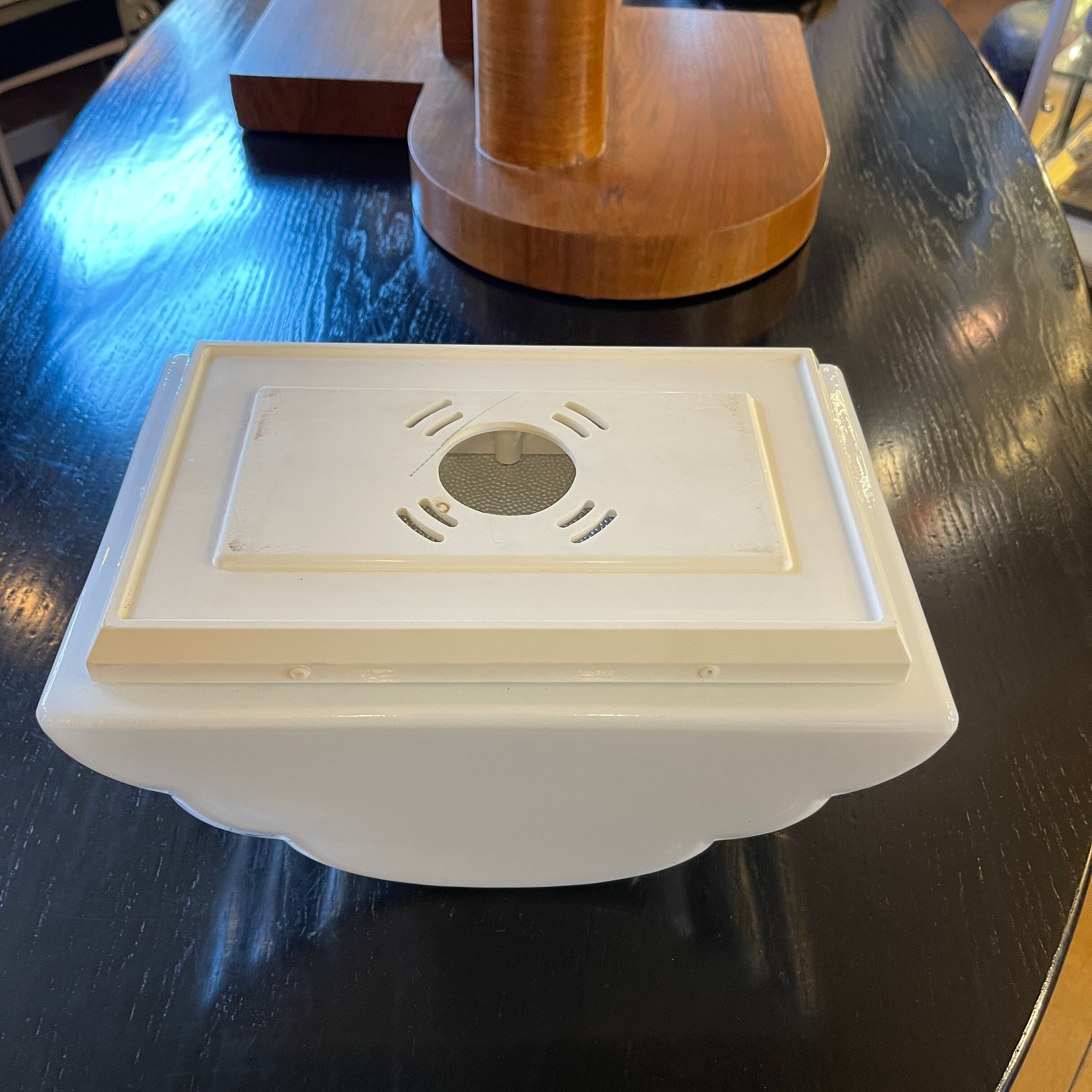 Leucos ceiling lamp "cloud" in opaline glass, ca 1980s