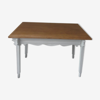 Table, piétement et ceinture chêne patinés gris perle