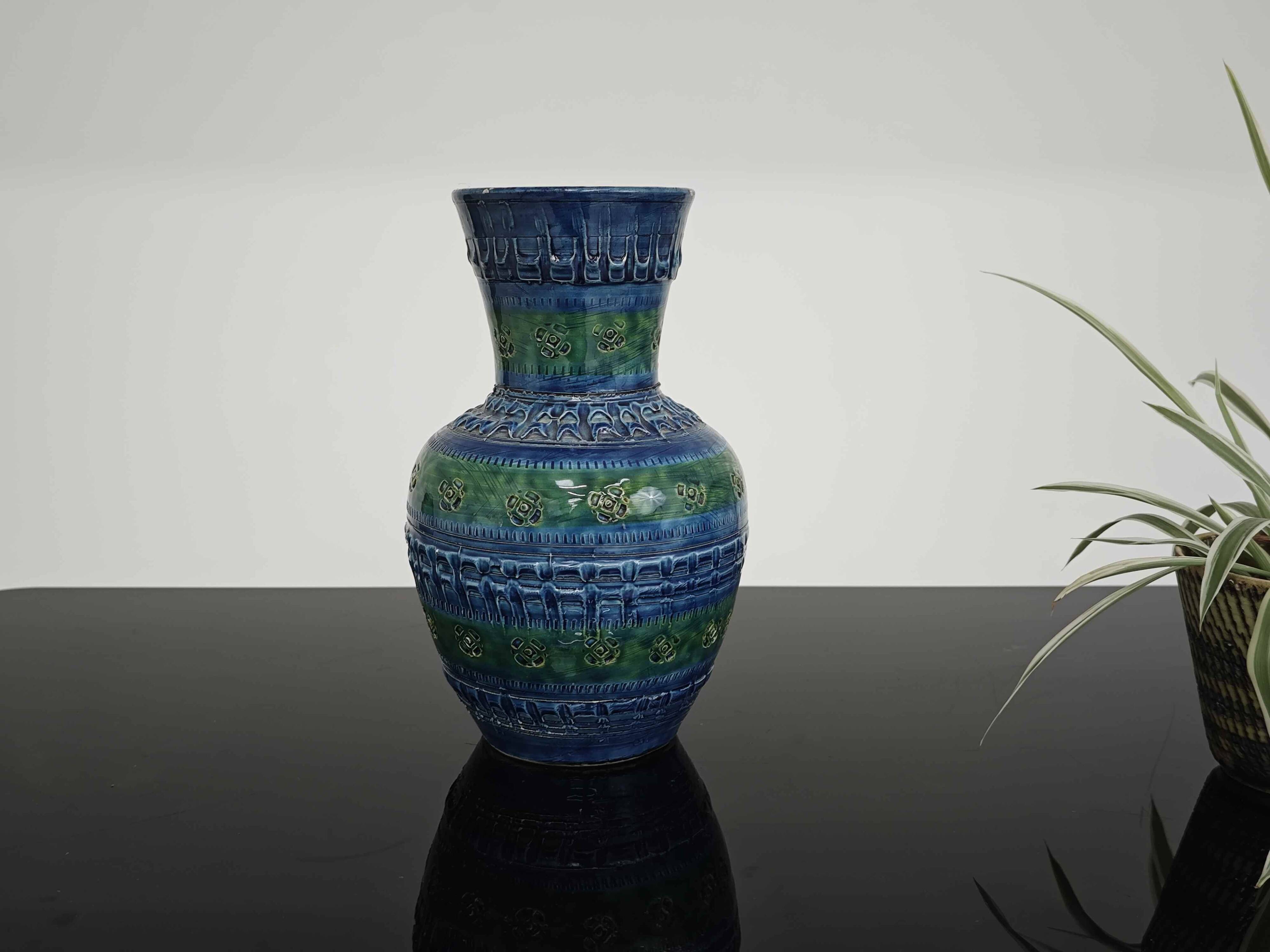 Vase by Aldo Londi for Bitossi 20th century blue background
