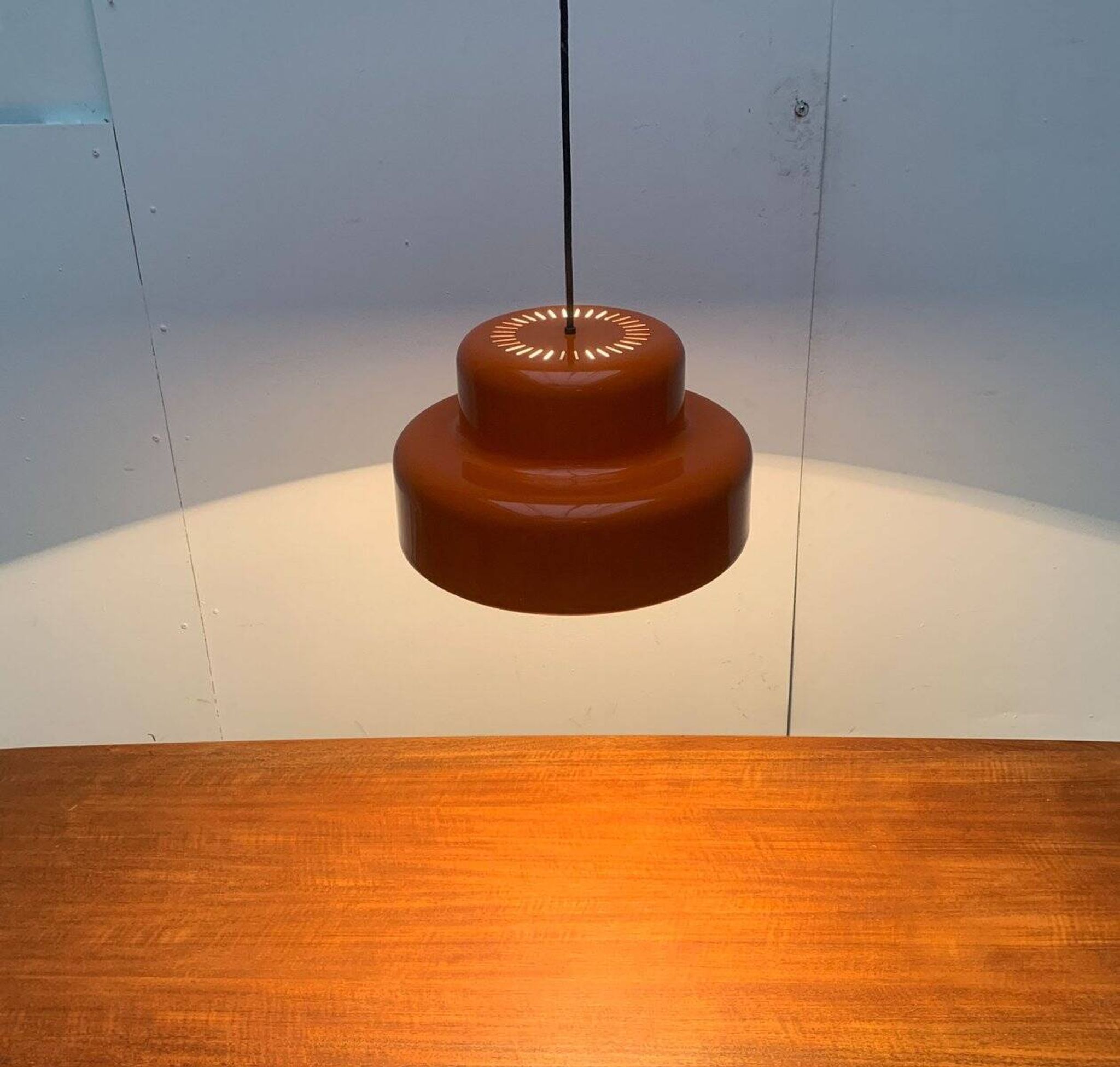 Suspension poker danoise mid-century par Jo Hammerborg pour Fog & Mørup