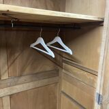 Armoire parisienne en bois brut