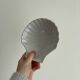 Set of 6 vintage shell-shaped small dishes – white ceramic bowls.