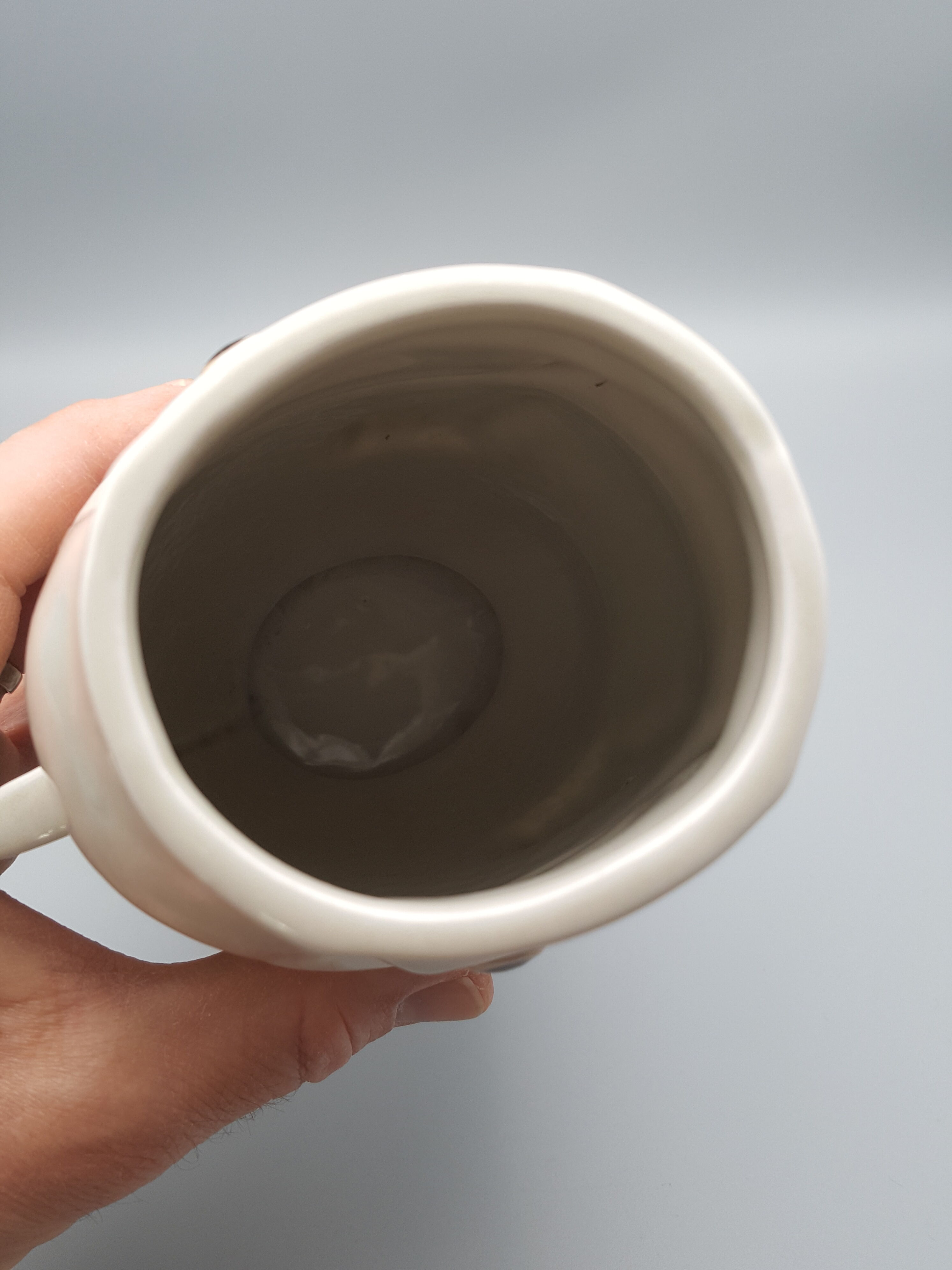 Fish-shaped ceramic vase