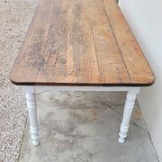 Rustic farmhouse bistro table in oak with Louis Philippe legs - 2m
