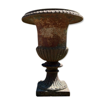Paire de vases Médicis en fonte