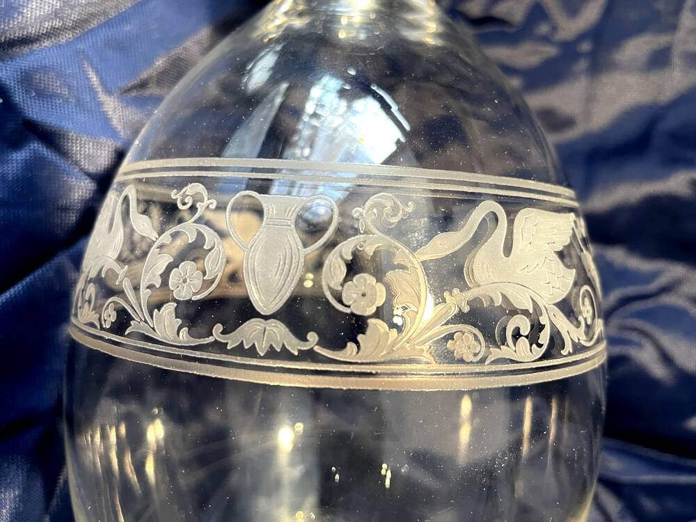 Baccarat liqueur carafe swan model empire table art