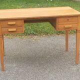 Antique wooden desk with 3 drawers