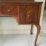 Bureau 1950 pieds galbés