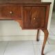 Bureau 1950 pieds galbés