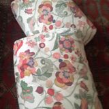 Pair of down poufs fabric of Lelièvre