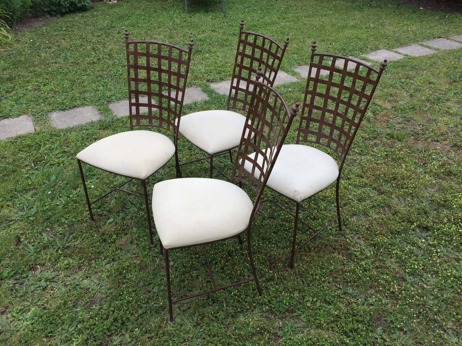 Set of 4 wrought iron chairs