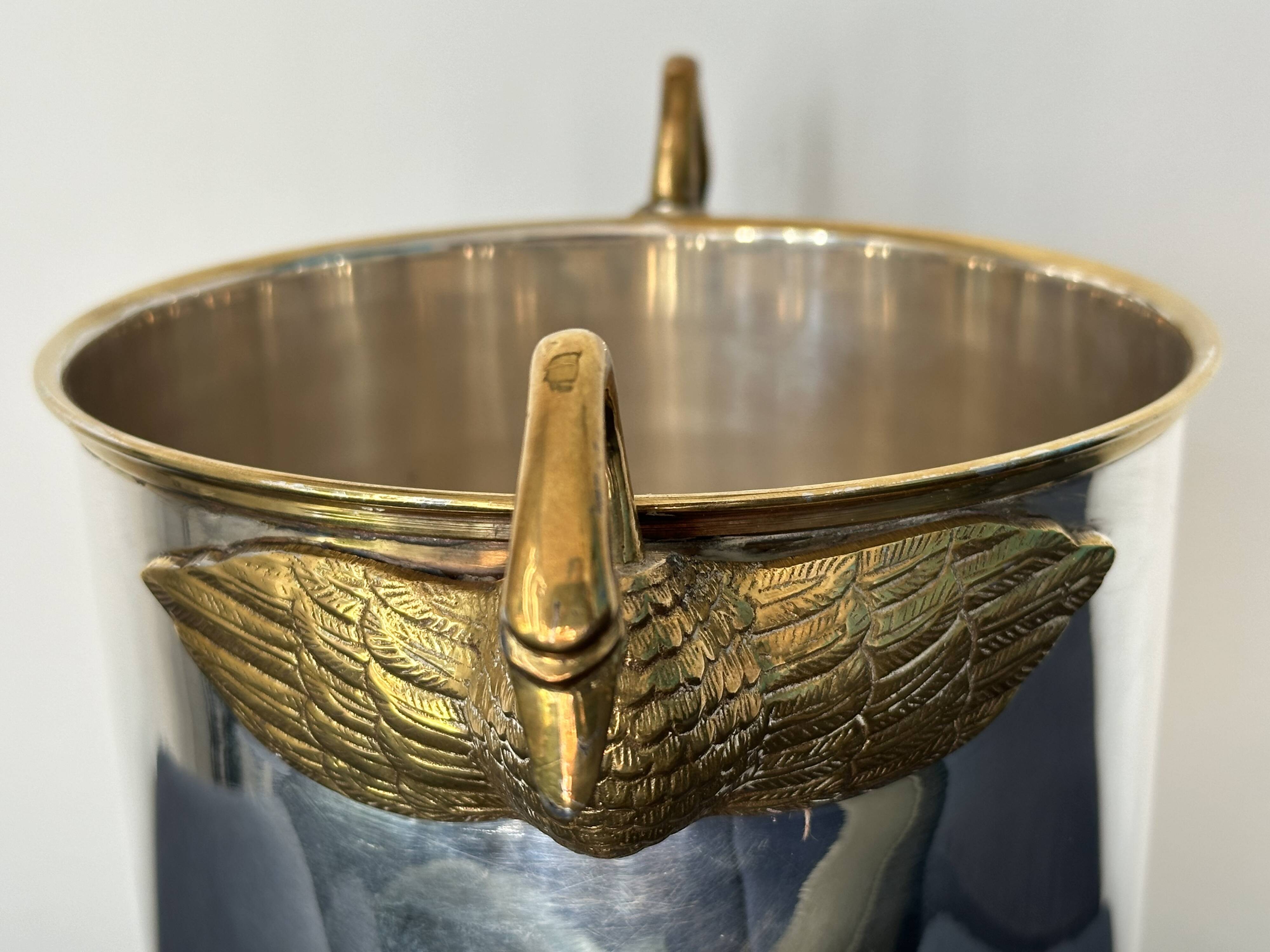 Champagne bucket with swans, in silver and gold metal, attributed to Christofle, 1940/1950