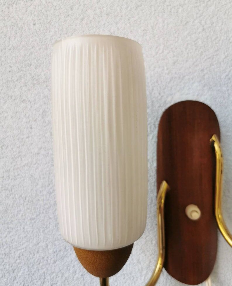 Teak wall lamp for the 70s