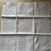 Lot de six serviettes de table anciennes en damassé, monogramme brodé