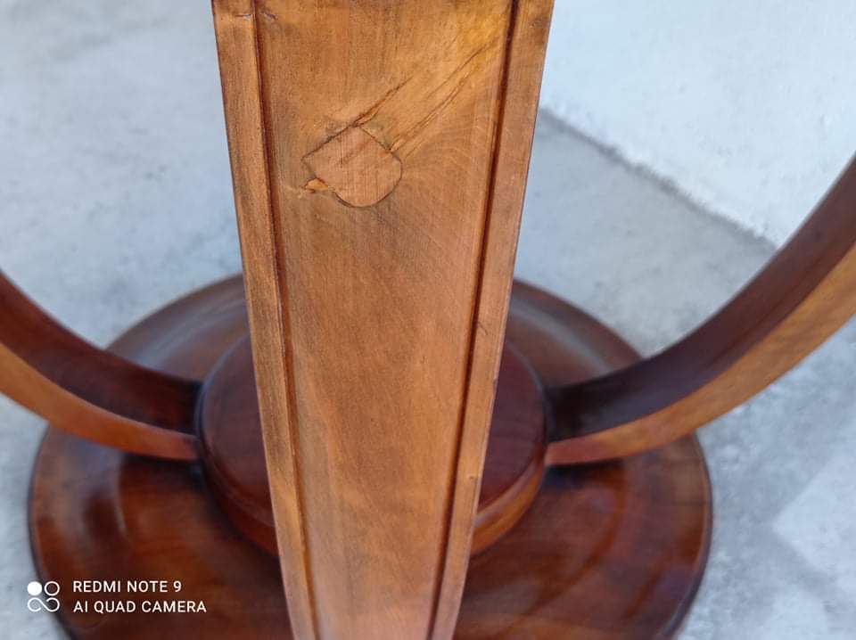 Modernist round pedestal table with glass top Ø75