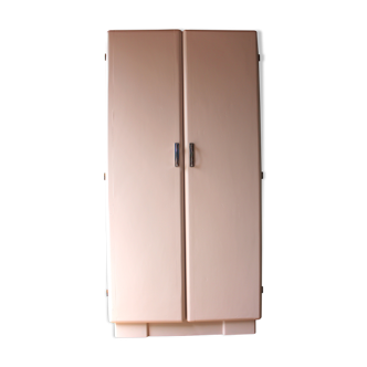 Powder pink 40/50s wardrobe