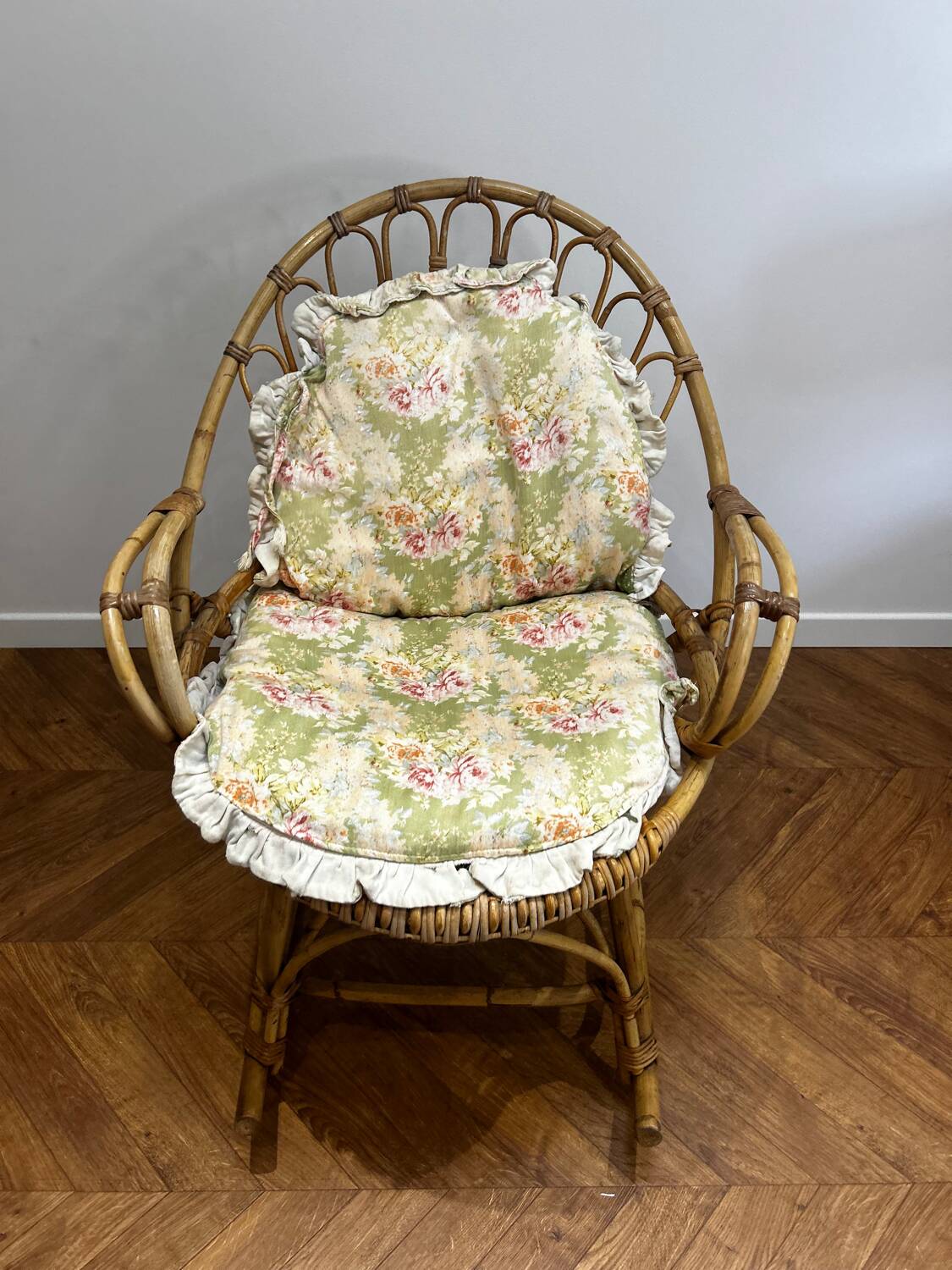 Vintage rattan rocking chair