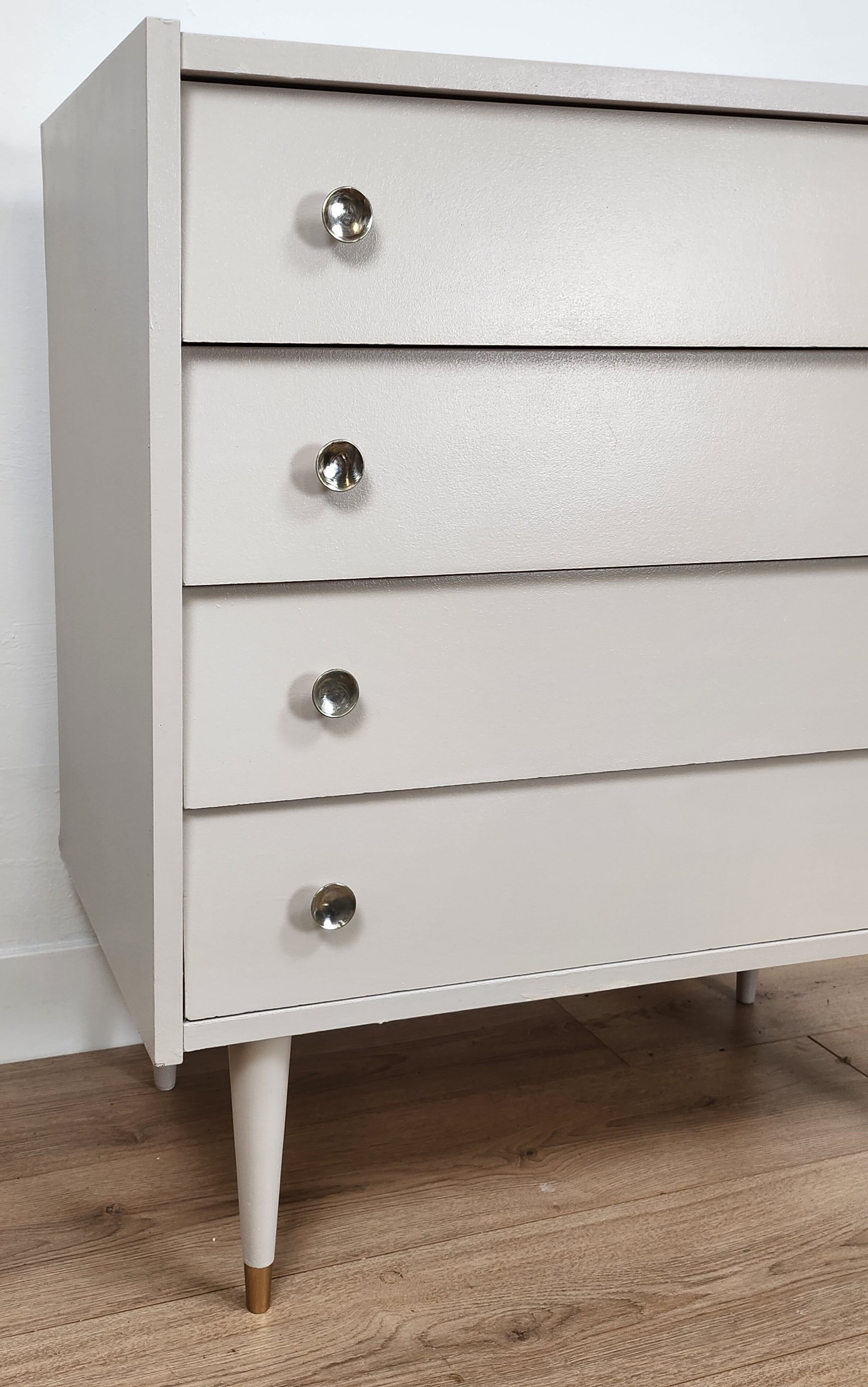 Vintage chest of drawers year 60