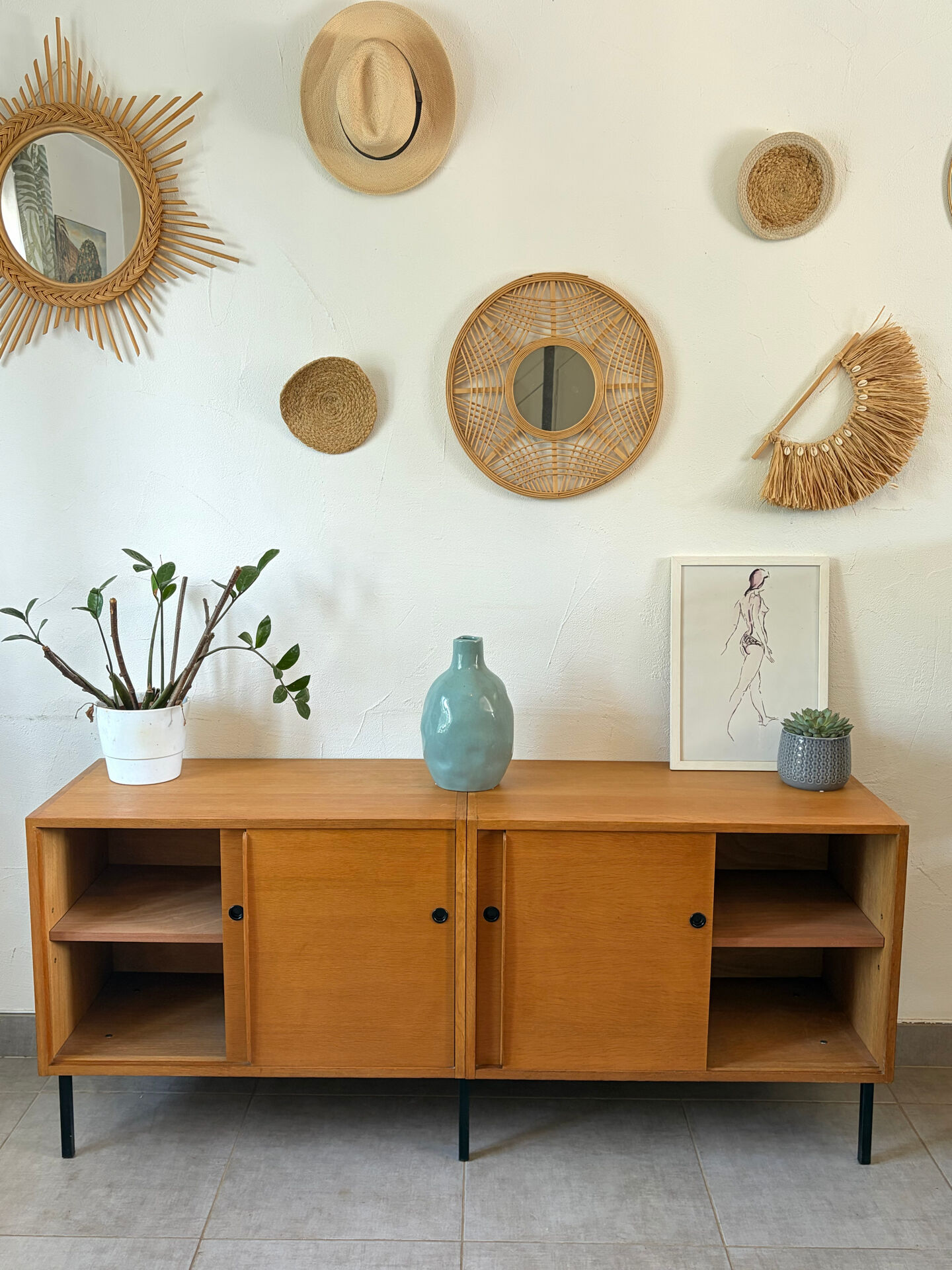 Vintage school enfilade