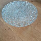 Pie dish pie display