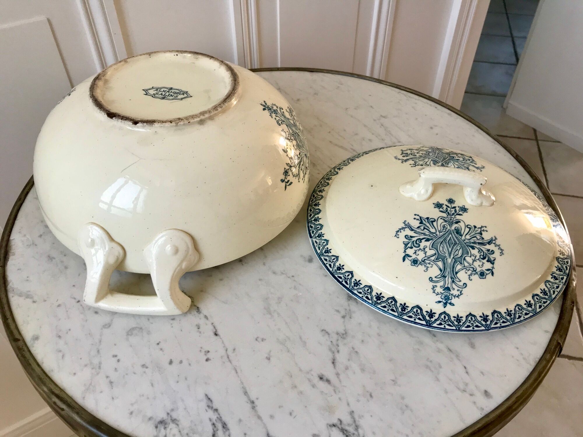 tureen in Iron Earth Salins model "Alhambra" XIXth